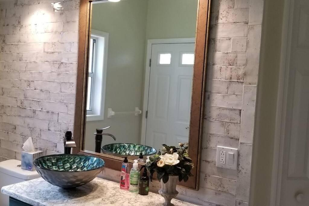 Black Diamond Beauty With Concierge Service Lecanto